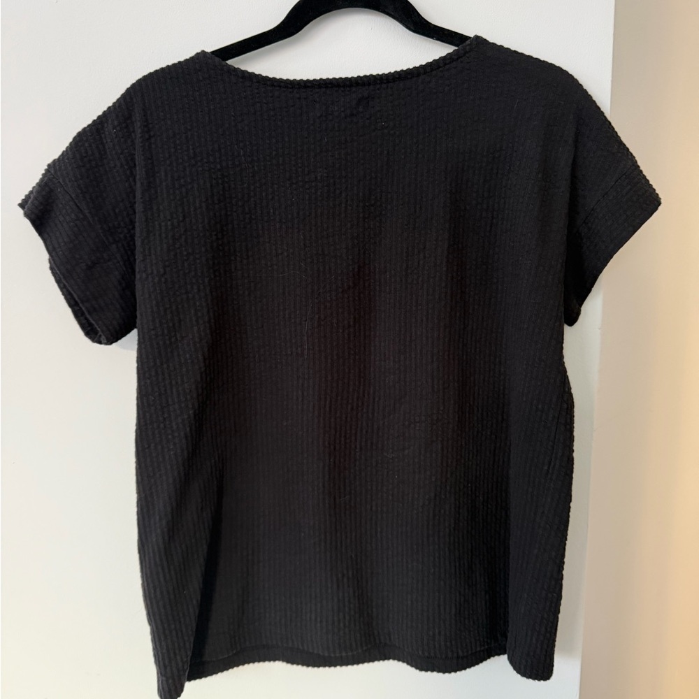 Madewell Black Button-Shoulder Tee - Picture 3 of 4